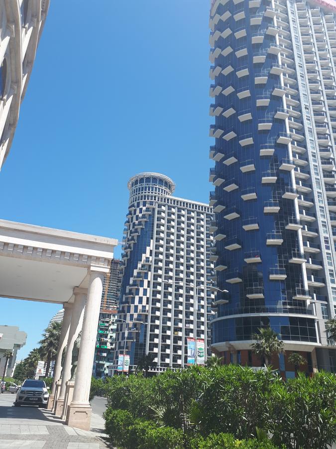 Aparthotel In Orbi Sea Towers バトゥーミ エクステリア 写真